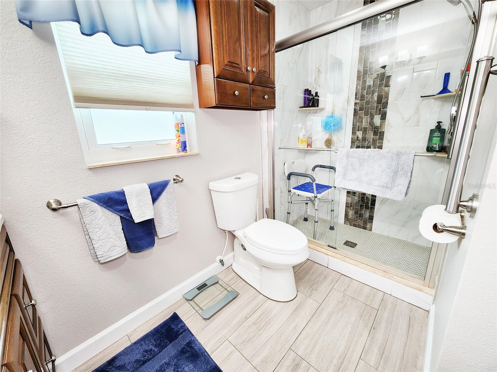 Image 20 of 46 For 8110 Damara Drive