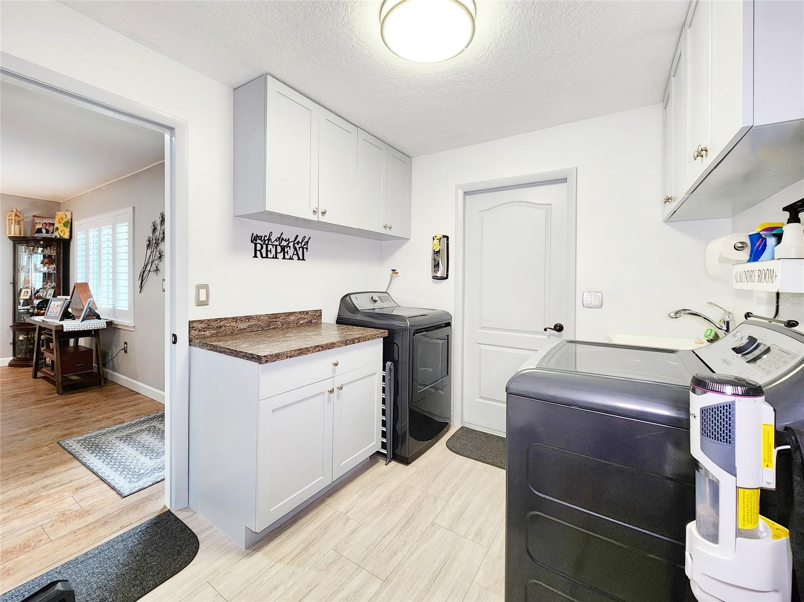 Image 30 of 46 For 8110 Damara Drive
