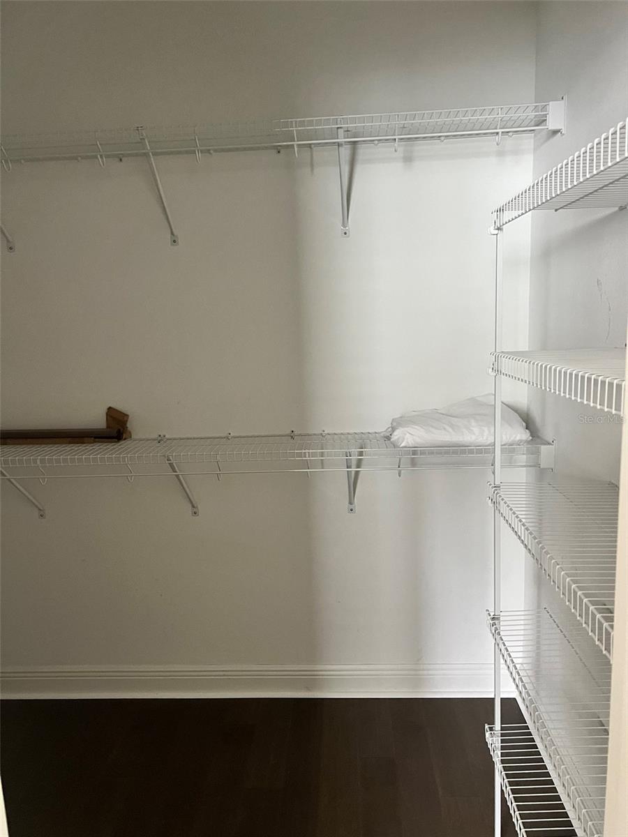 Image 16 of 26 For 115 Arrawana Avenue 7