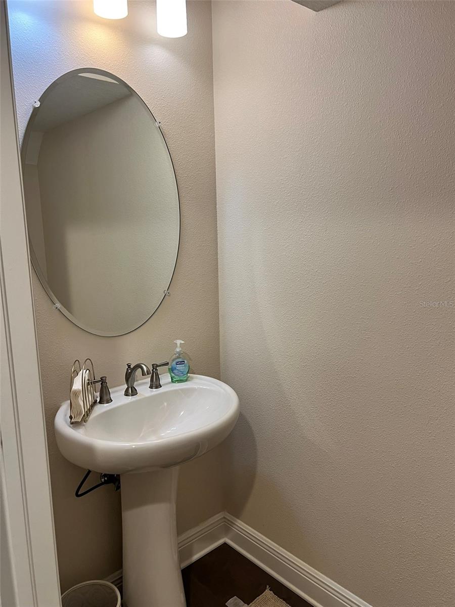 Image 25 of 26 For 115 Arrawana Avenue 7