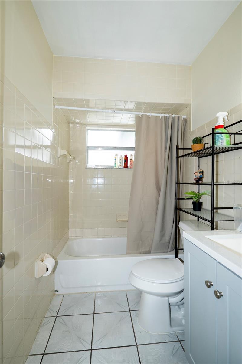Image 17 of 51 For 4705 Murray Hill Drive
