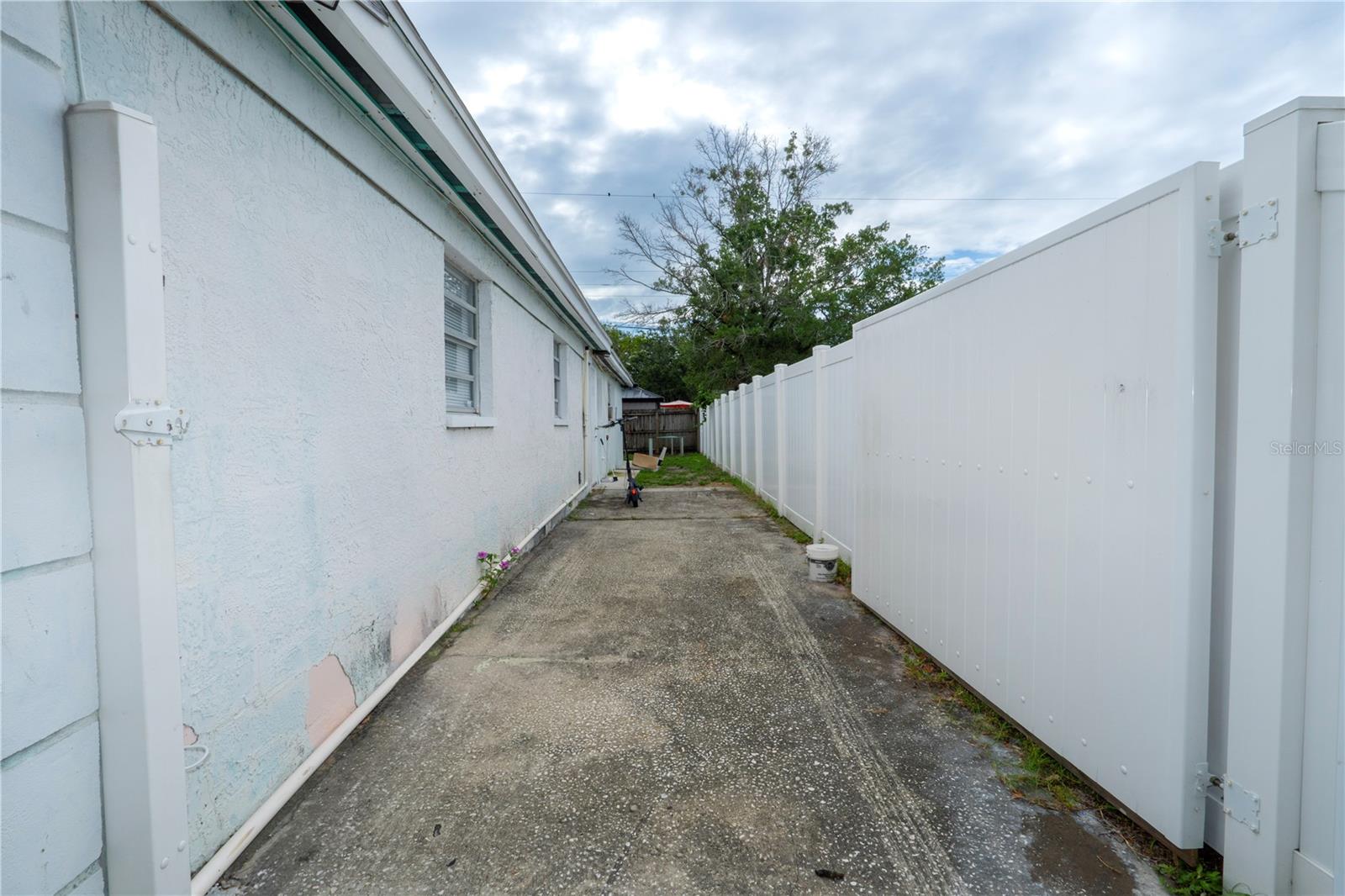 Image 31 of 51 For 4705 Murray Hill Drive