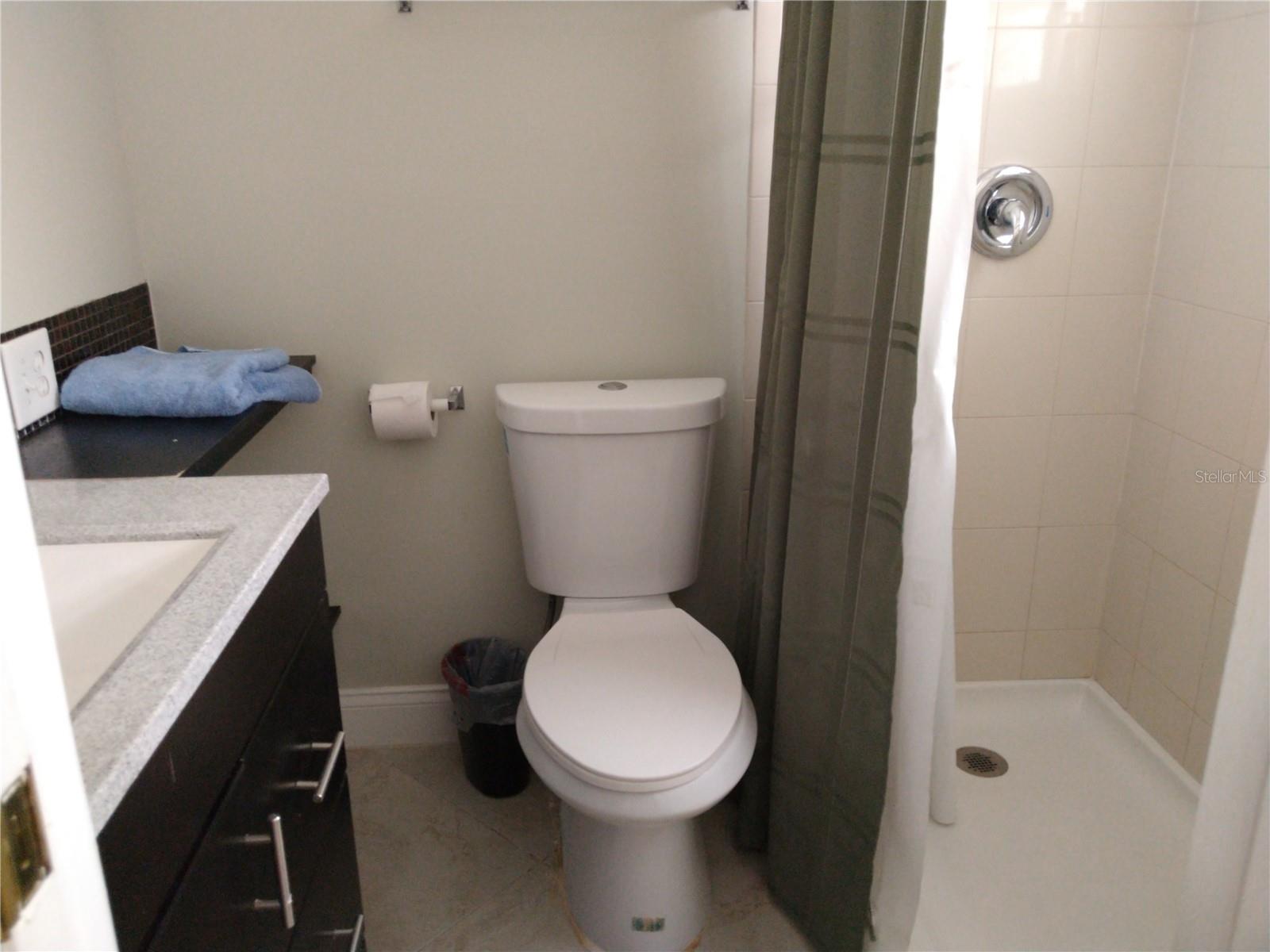 Image 18 of 28 For 1021 16th Avenue Nw