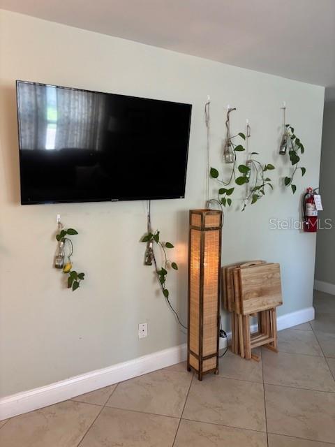 Image 8 of 28 For 1021 16th Avenue Nw