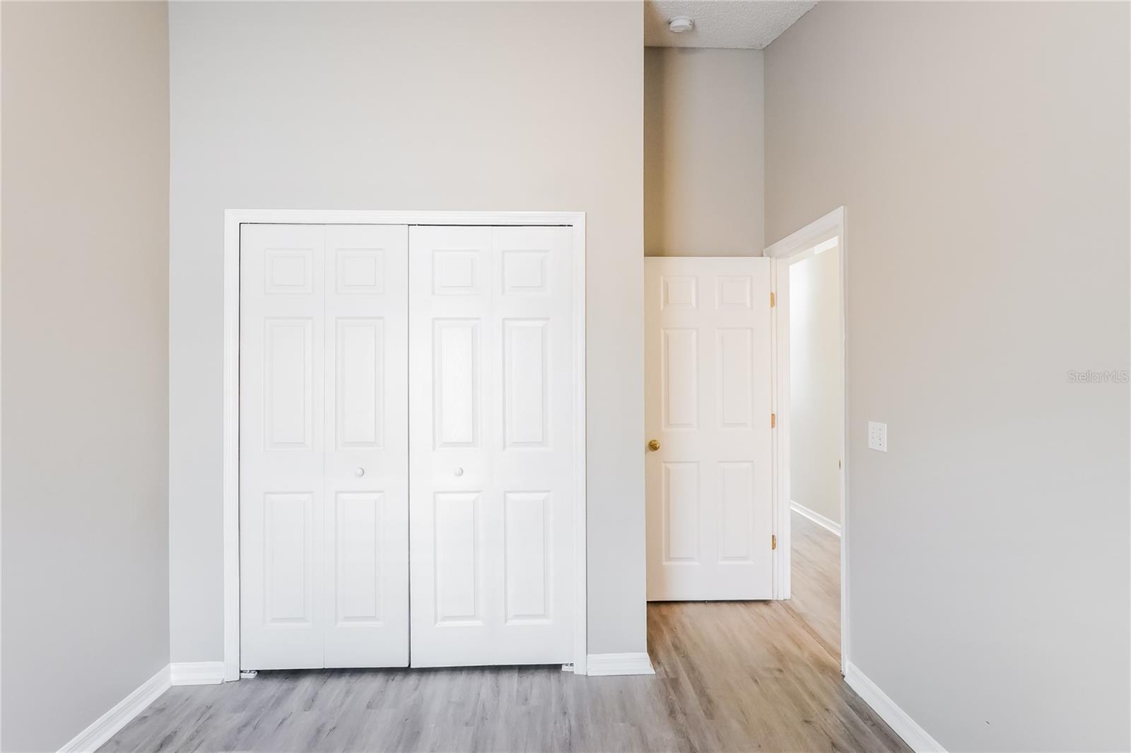 Image 11 of 13 For 5120 Violet Lane