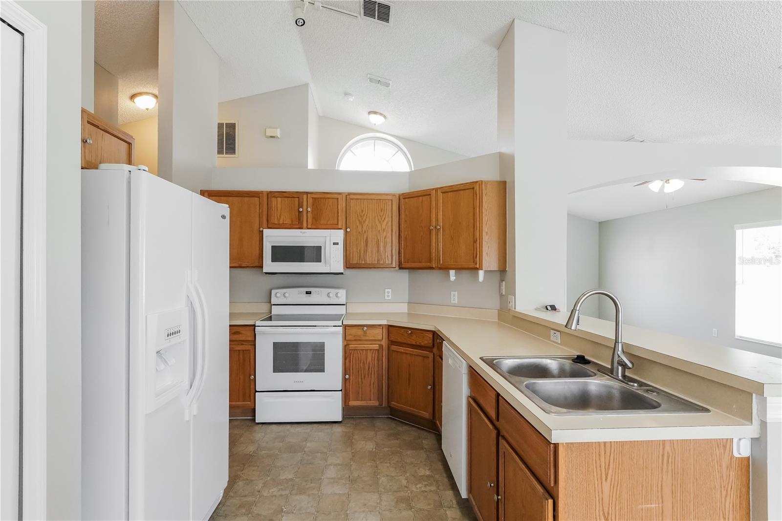 Image 6 of 13 For 5120 Violet Lane