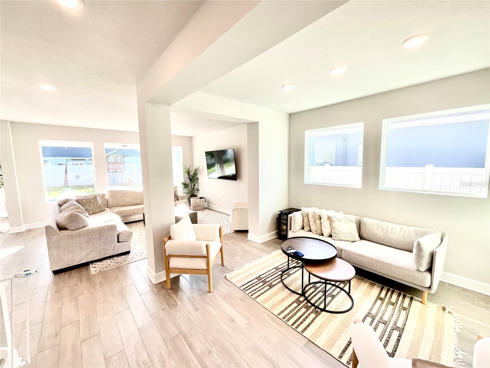 Image 10 of 36 For 15255 Caravan Avenue