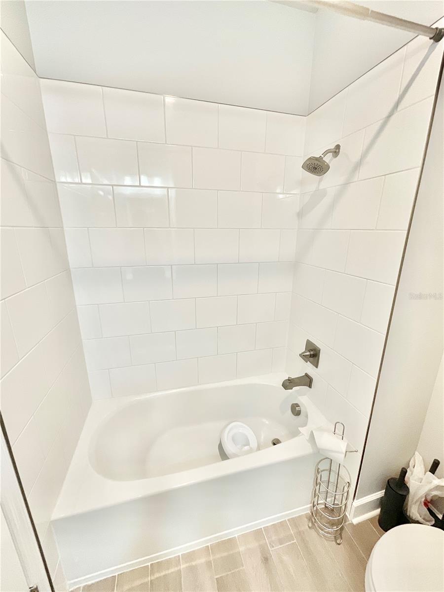 Image 14 of 36 For 15255 Caravan Avenue