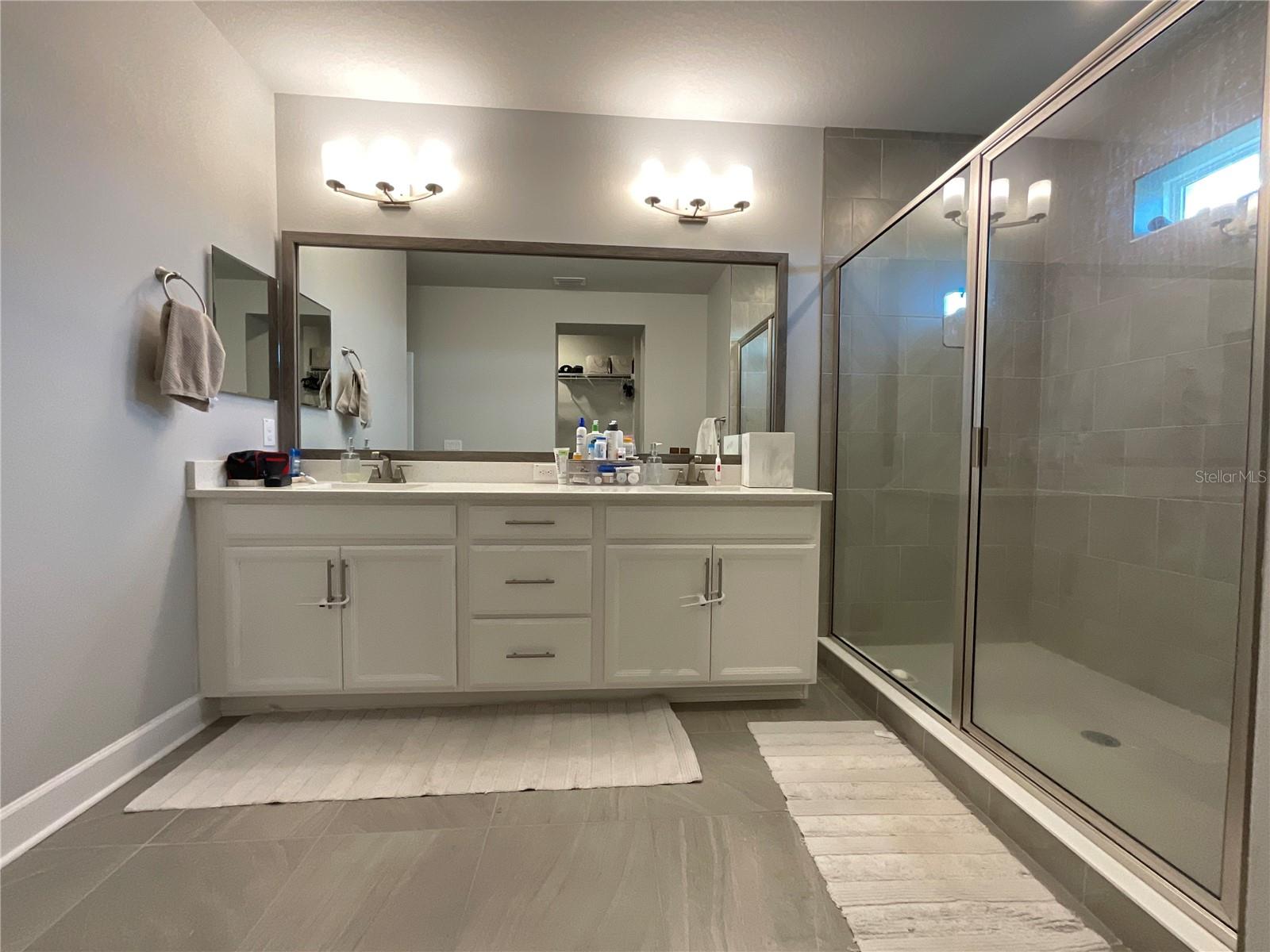 Image 22 of 36 For 15255 Caravan Avenue