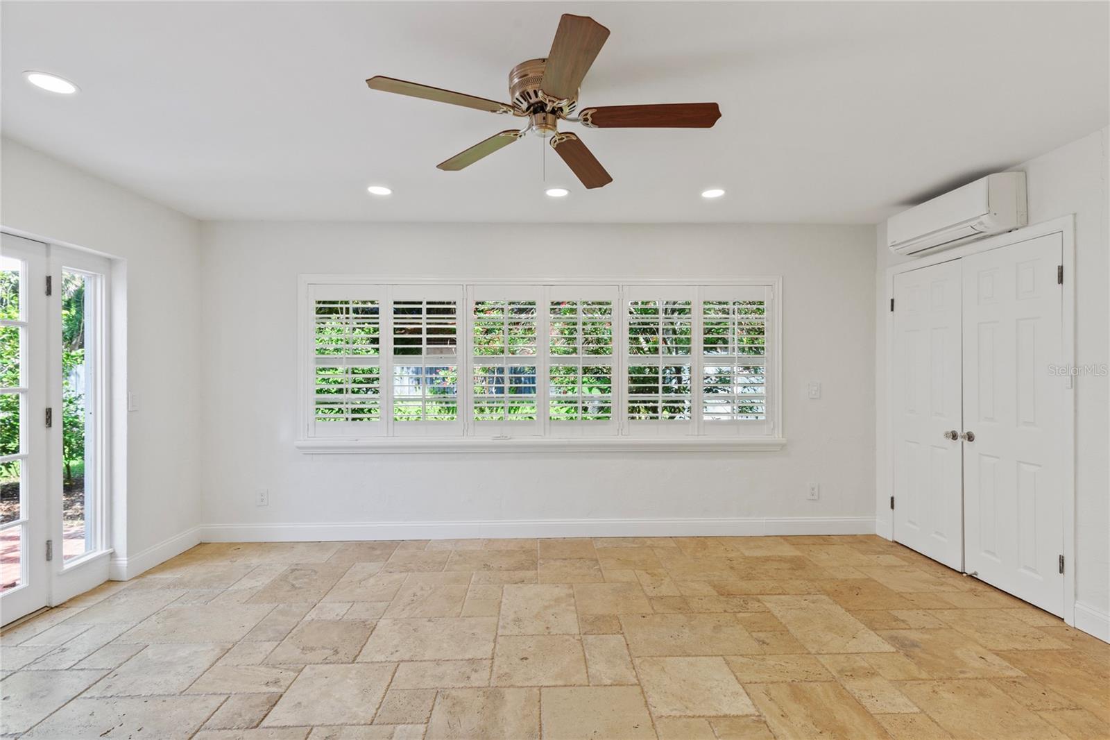 Image 15 of 59 For 302 Eastleigh Drive