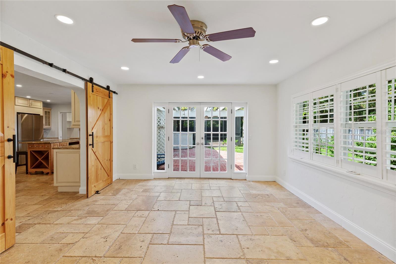 Image 17 of 59 For 302 Eastleigh Drive