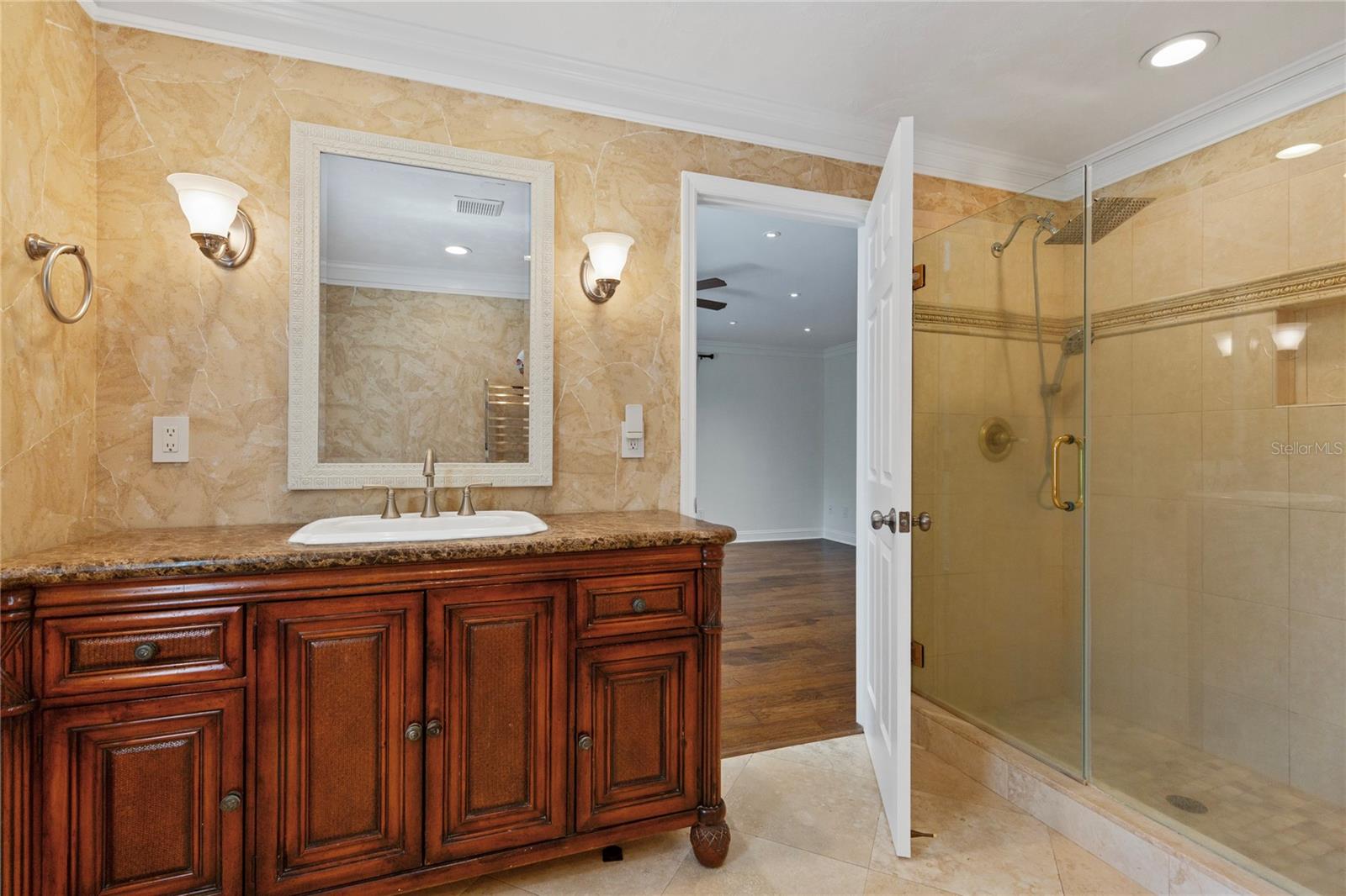 Image 31 of 59 For 302 Eastleigh Drive