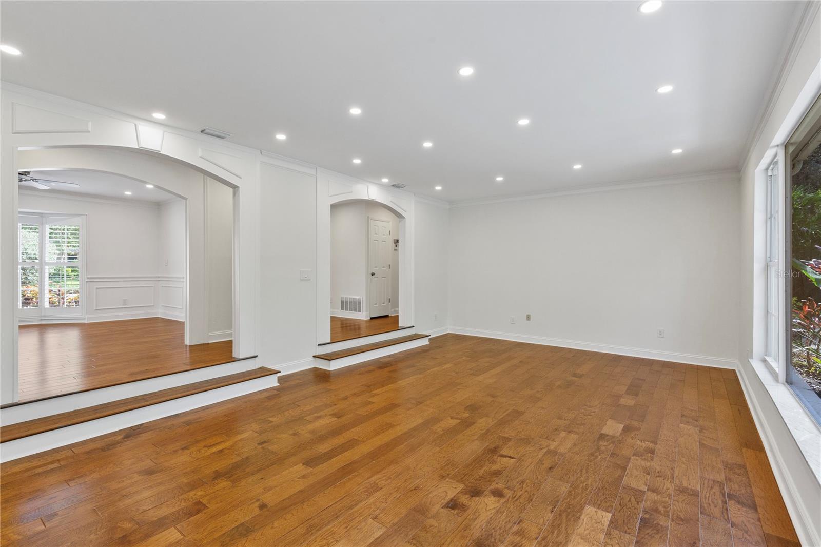 Image 40 of 59 For 302 Eastleigh Drive