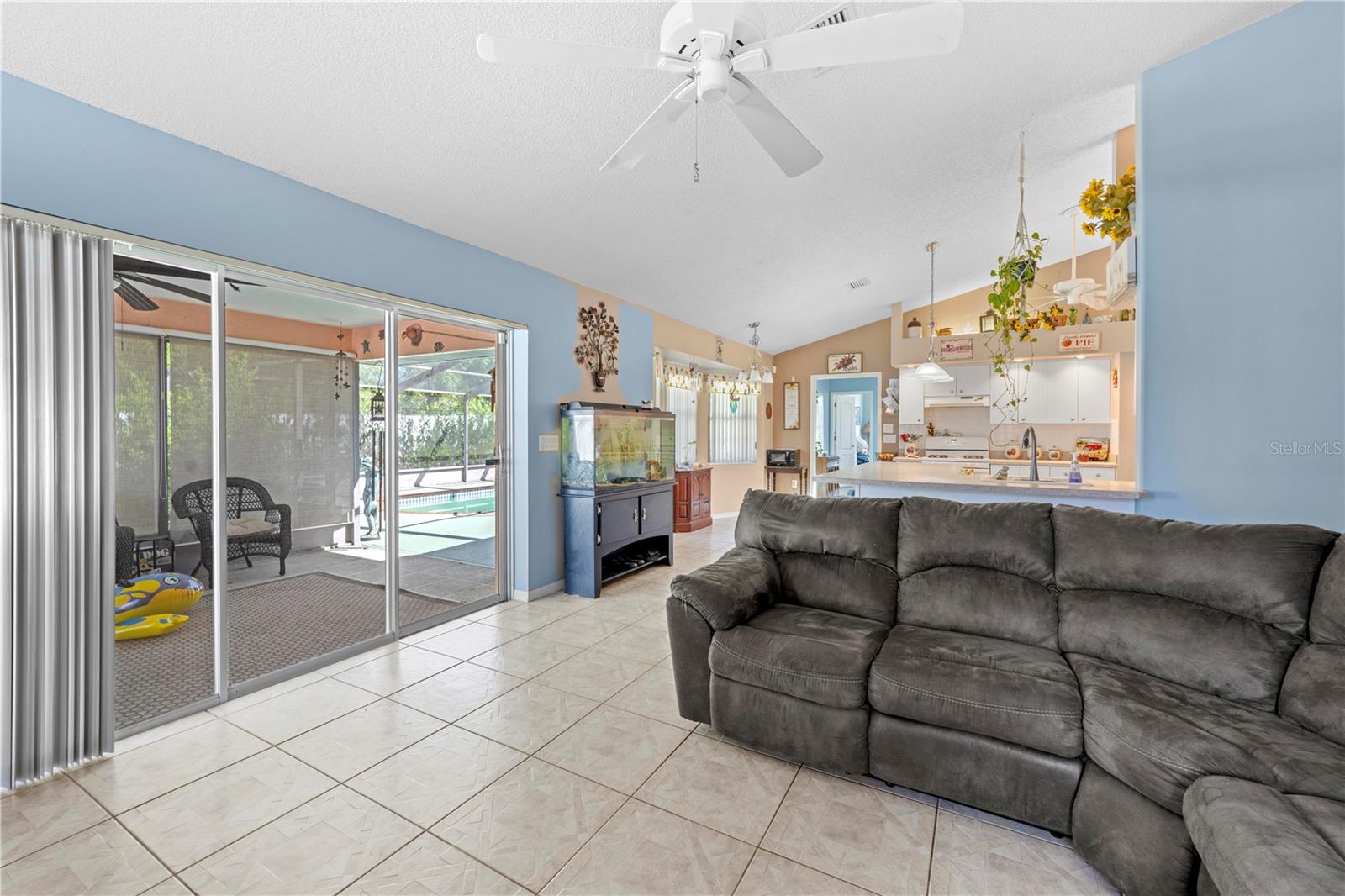 Image 8 of 59 For 4399 Dior Road