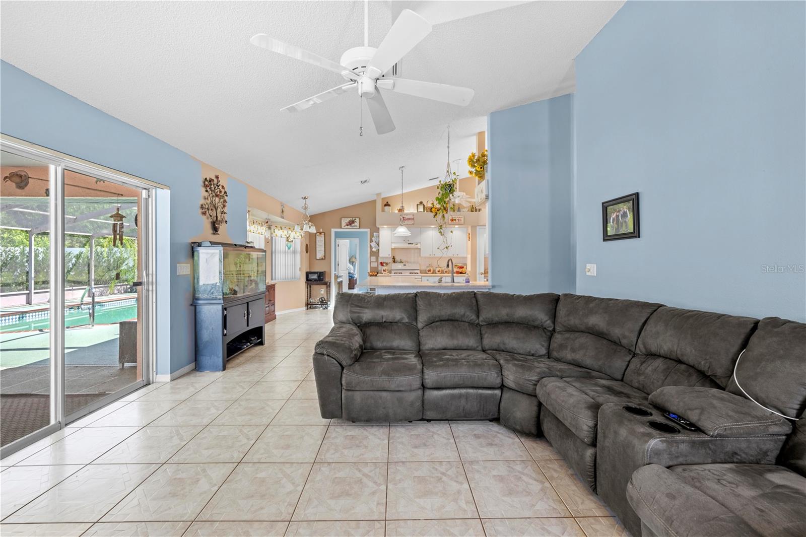 Image 9 of 59 For 4399 Dior Road