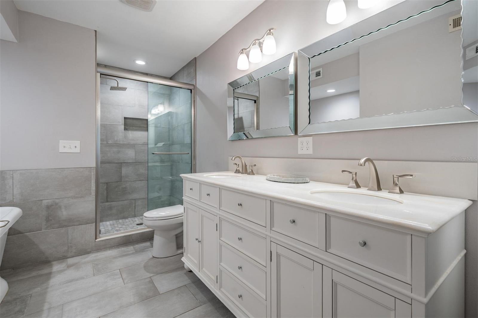 Image 17 of 35 For 3029 Brookfield Lane