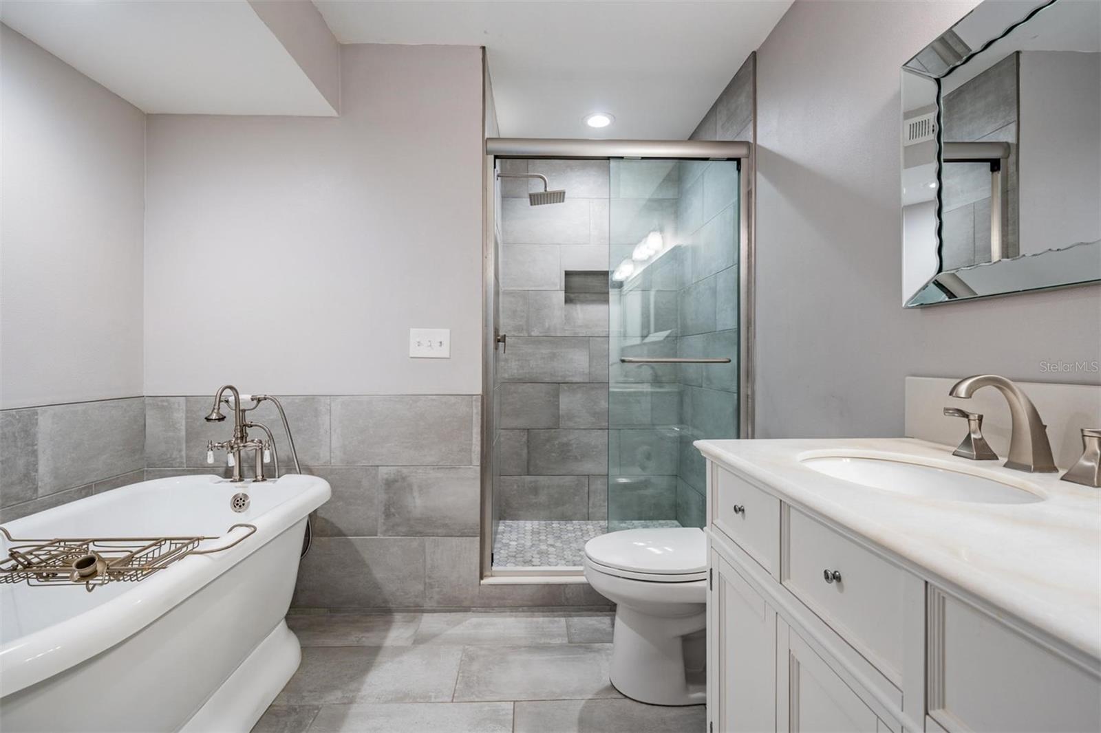 Image 18 of 35 For 3029 Brookfield Lane