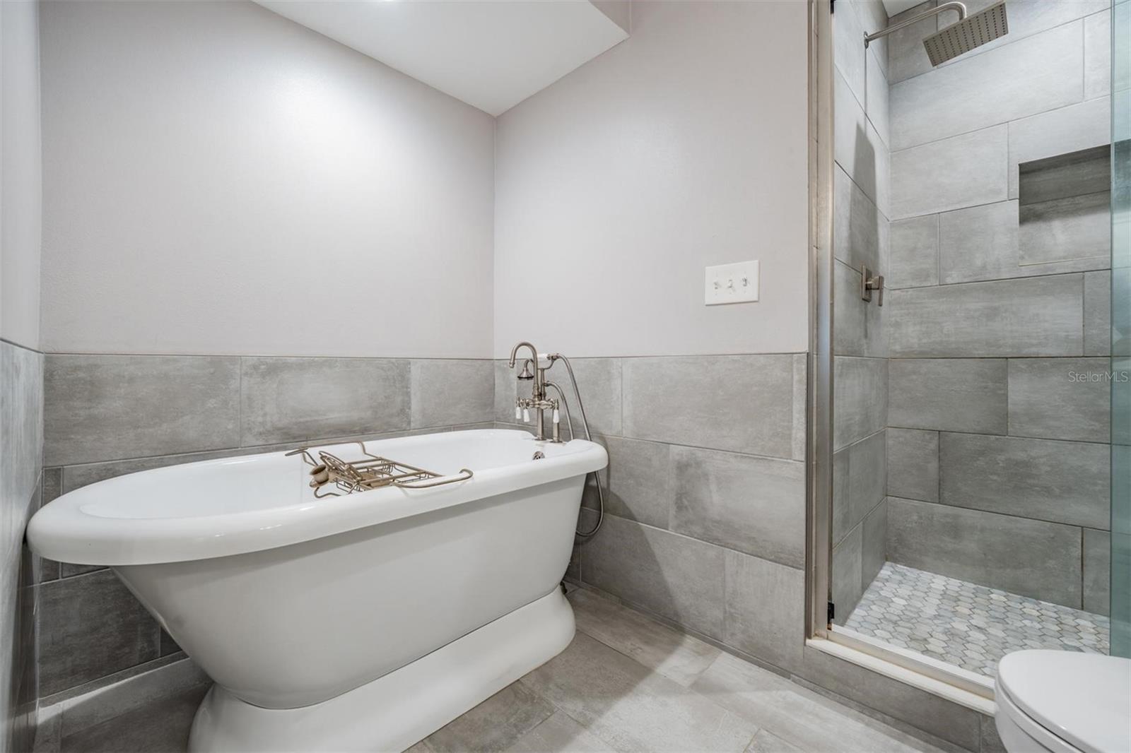 Image 19 of 35 For 3029 Brookfield Lane
