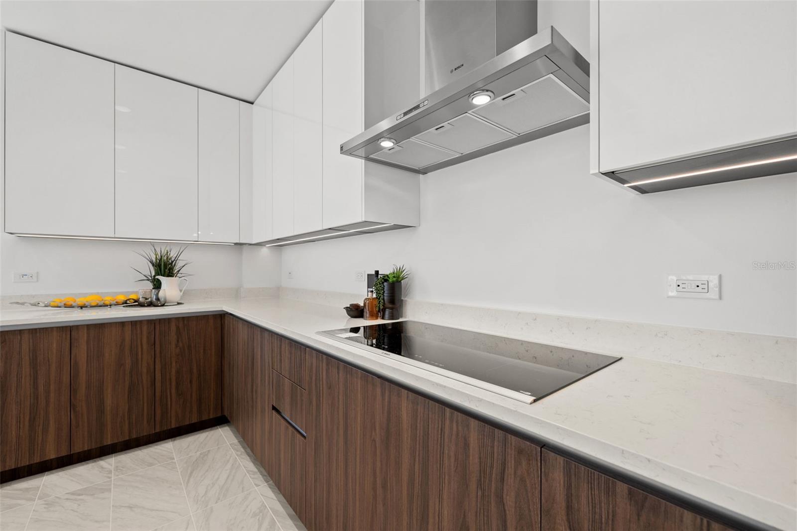 Image 12 of 63 For 777 3rd Avenue N 805
