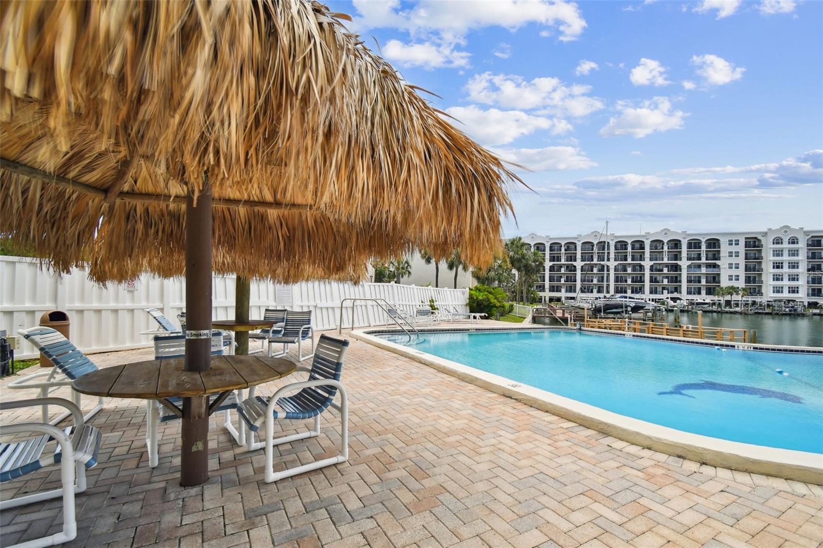 Image 40 of 69 For 255 Dolphin Point 207