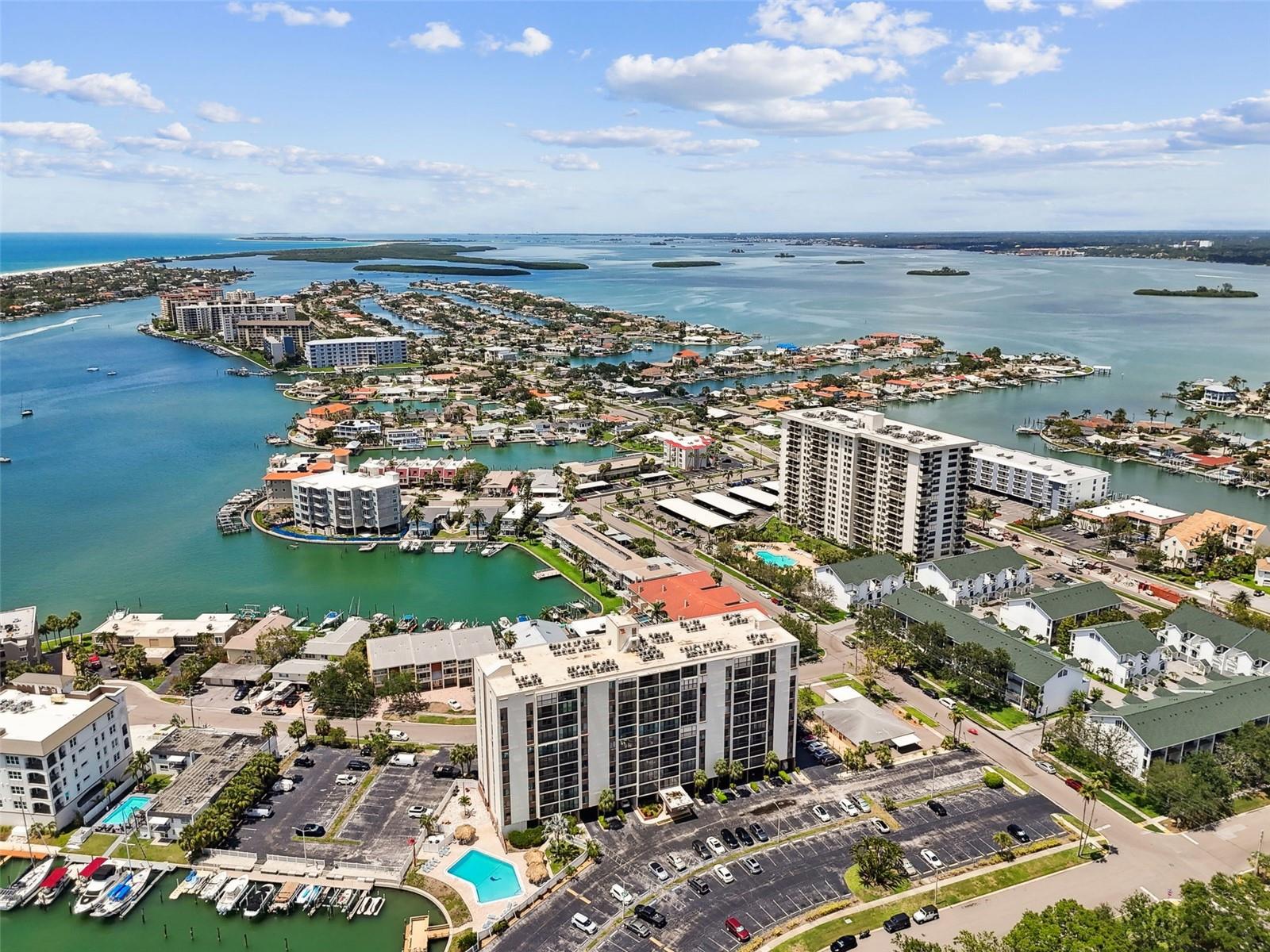 Image 56 of 69 For 255 Dolphin Point 207