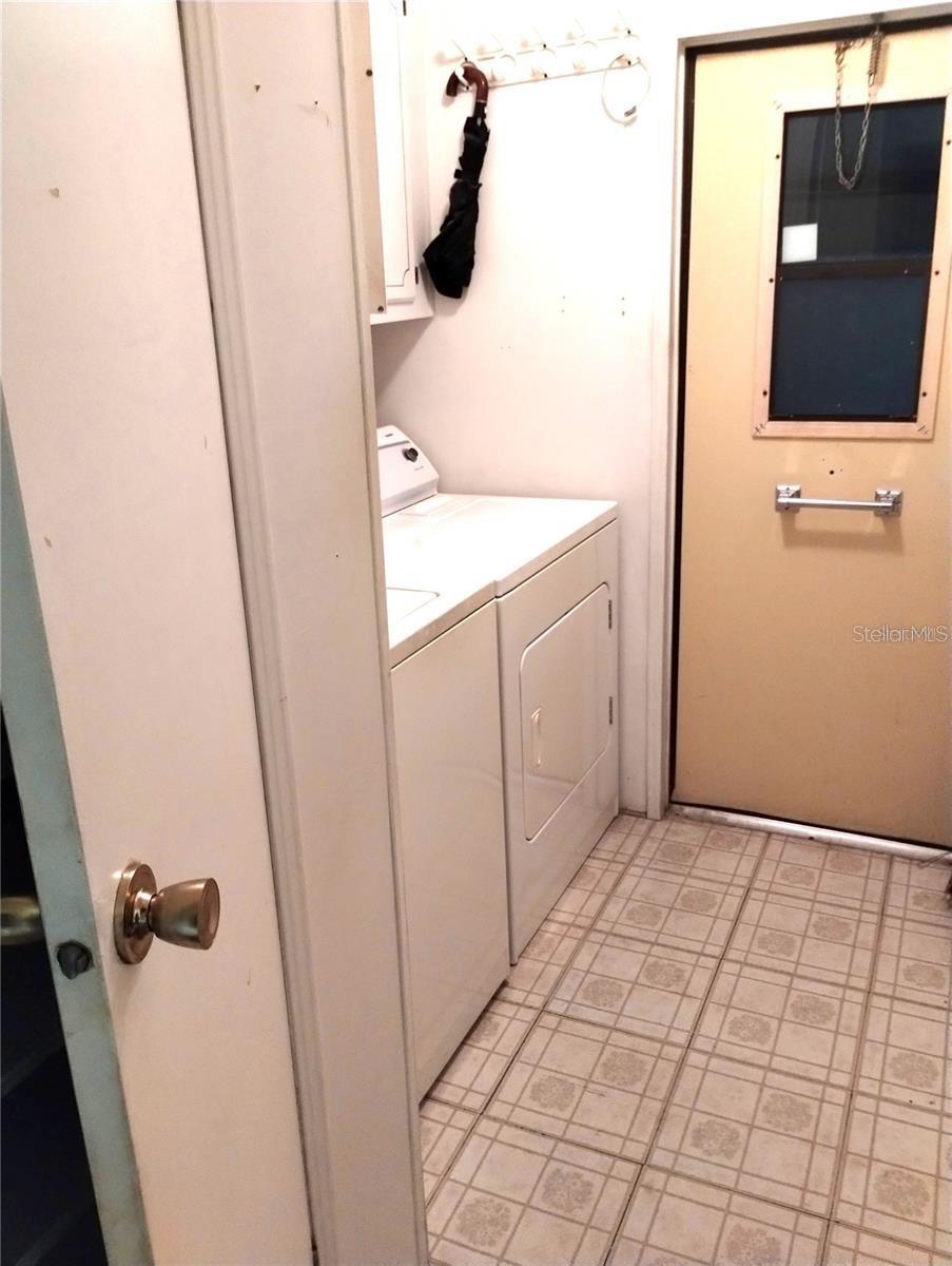 Image 16 of 19 For 6443 Midland Street