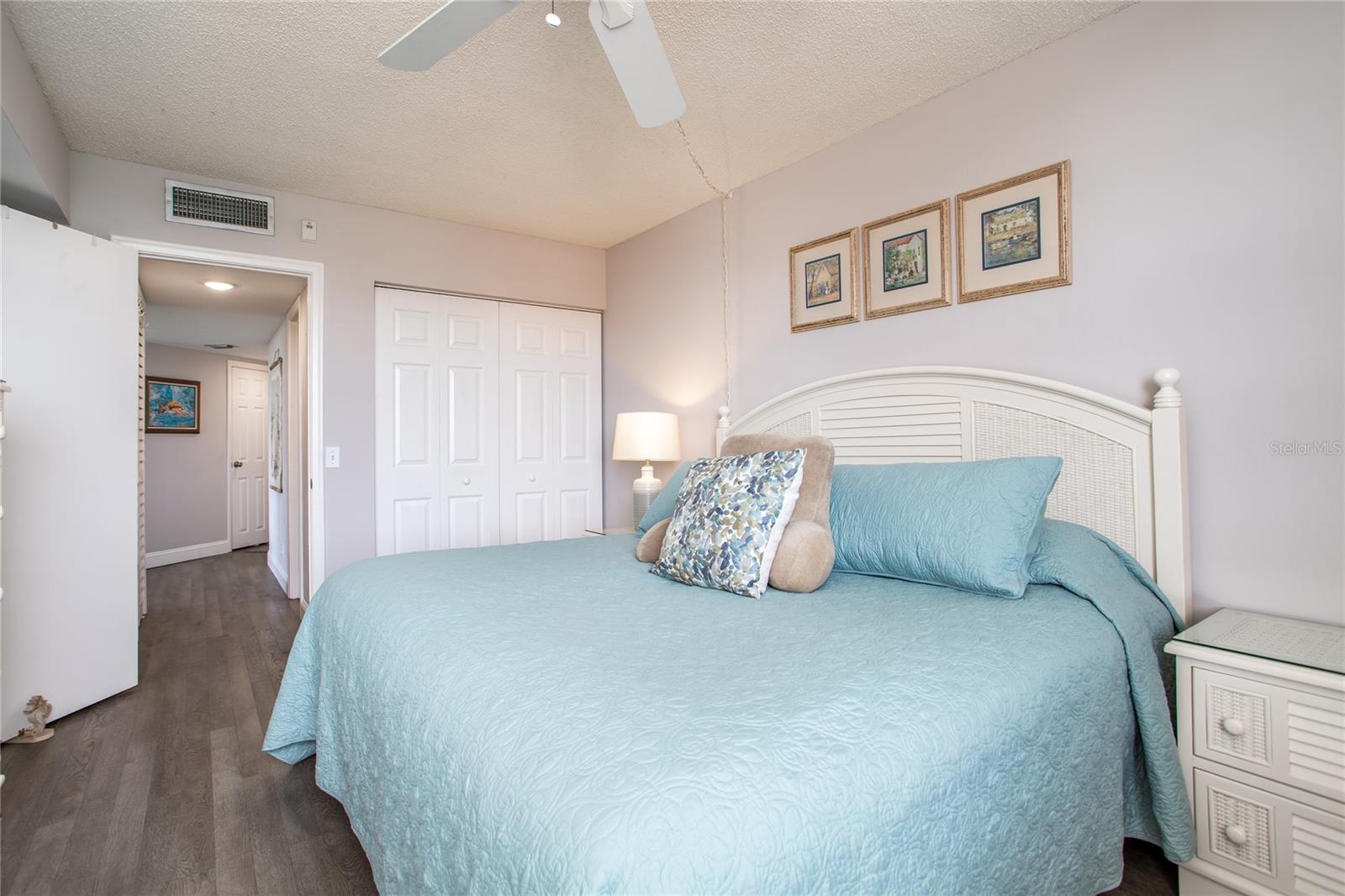 Image 20 of 28 For 6210 Sun Boulevard 506