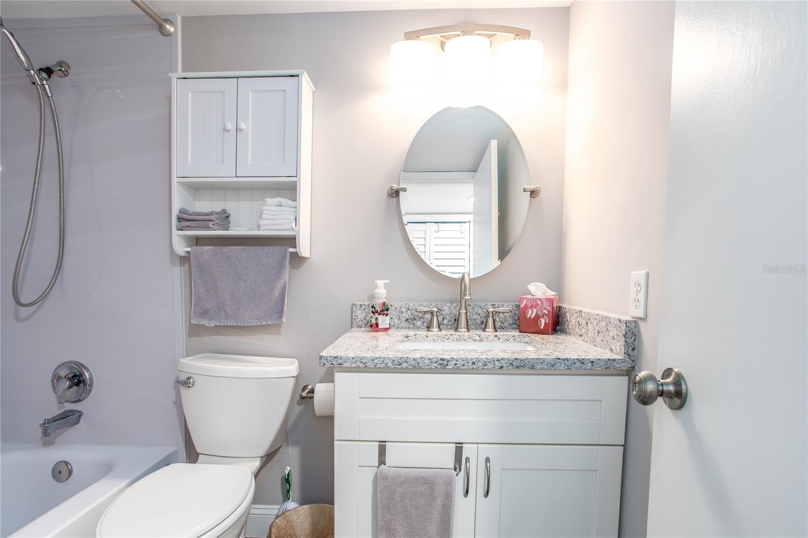 Image 21 of 28 For 6210 Sun Boulevard 506