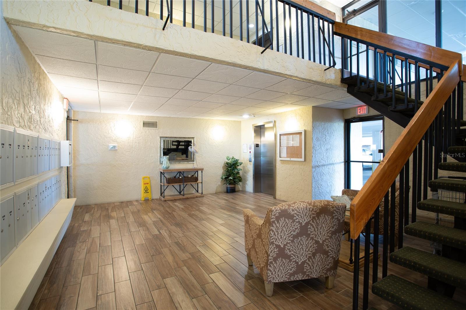 Image 26 of 28 For 6210 Sun Boulevard 506