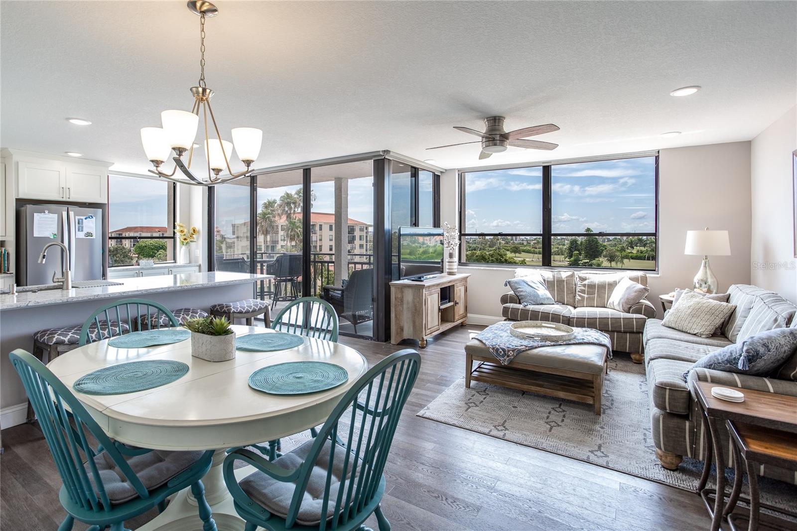 Image 8 of 28 For 6210 Sun Boulevard 506