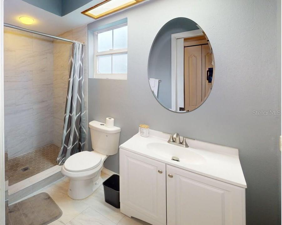 Image 9 of 20 For 6605 Foxmoor Drive