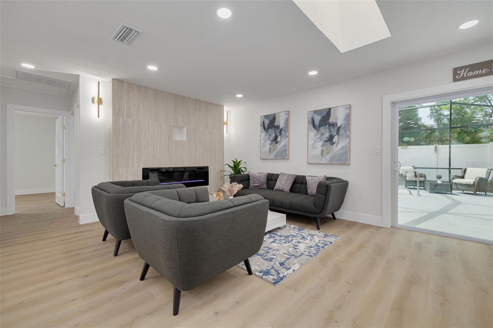 Image 11 of 36 For 12092 97th Avenue