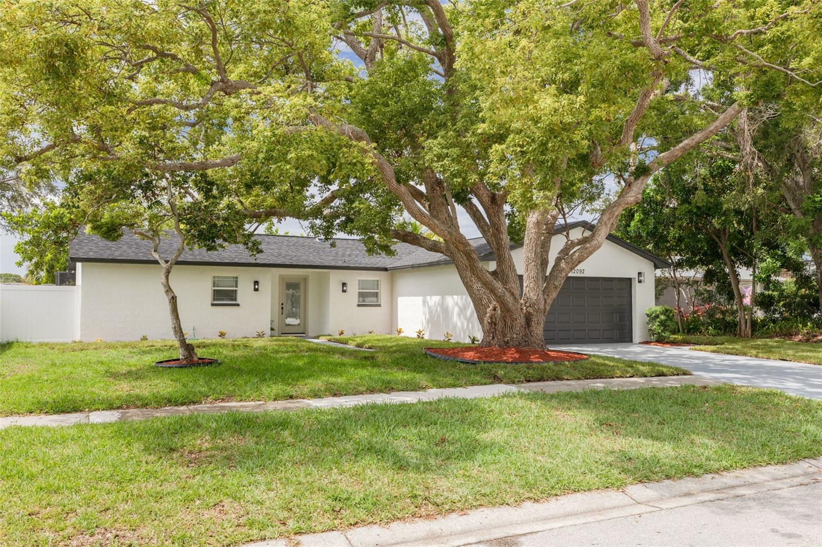 Image 3 of 36 For 12092 97th Avenue