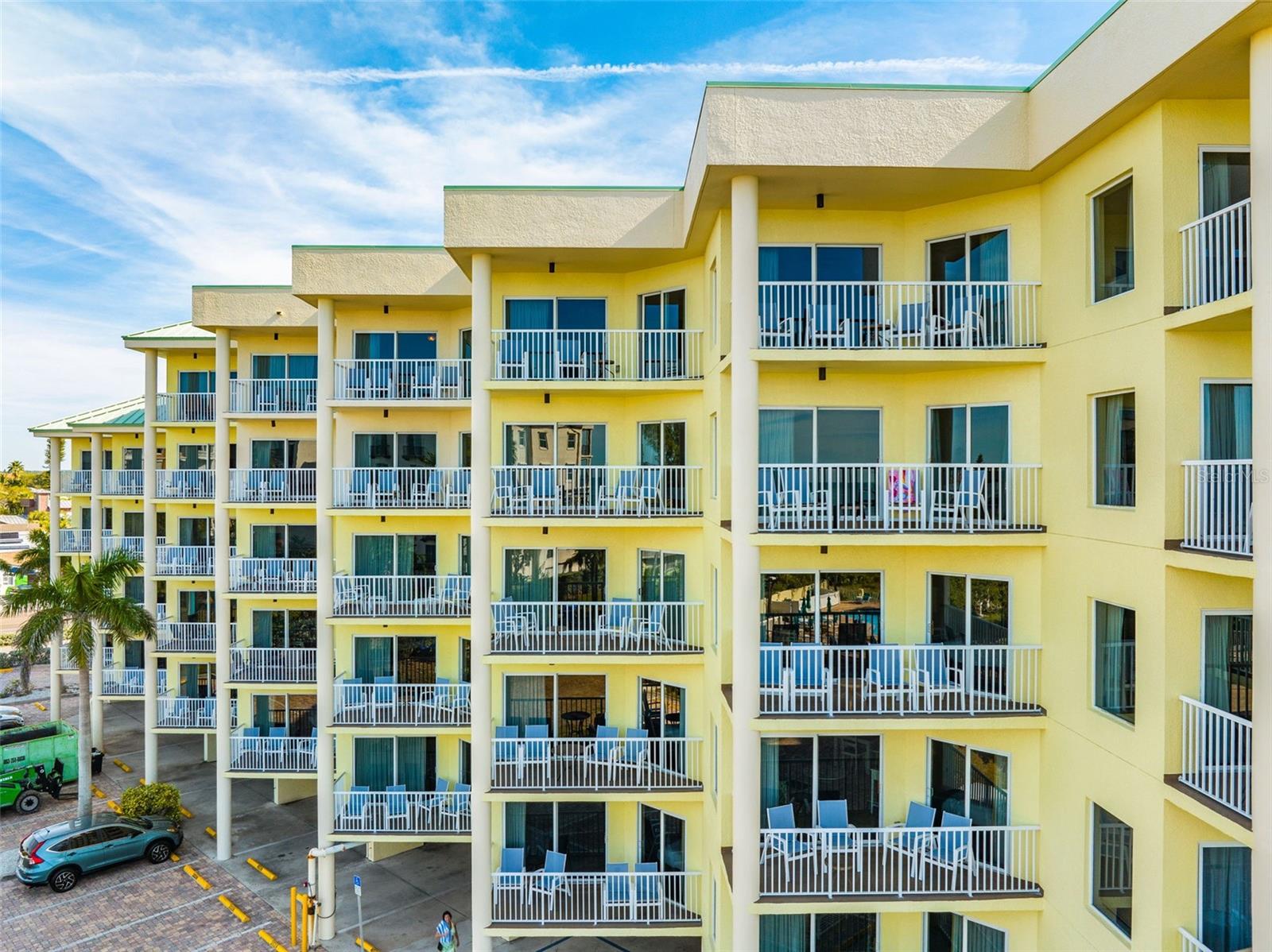 Image 3 of 77 For 12000 Gulf Boulevard 506n
