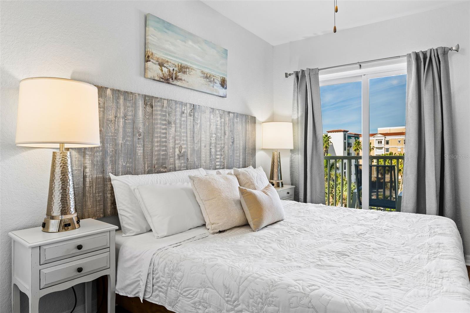 Image 34 of 77 For 12000 Gulf Boulevard 506n