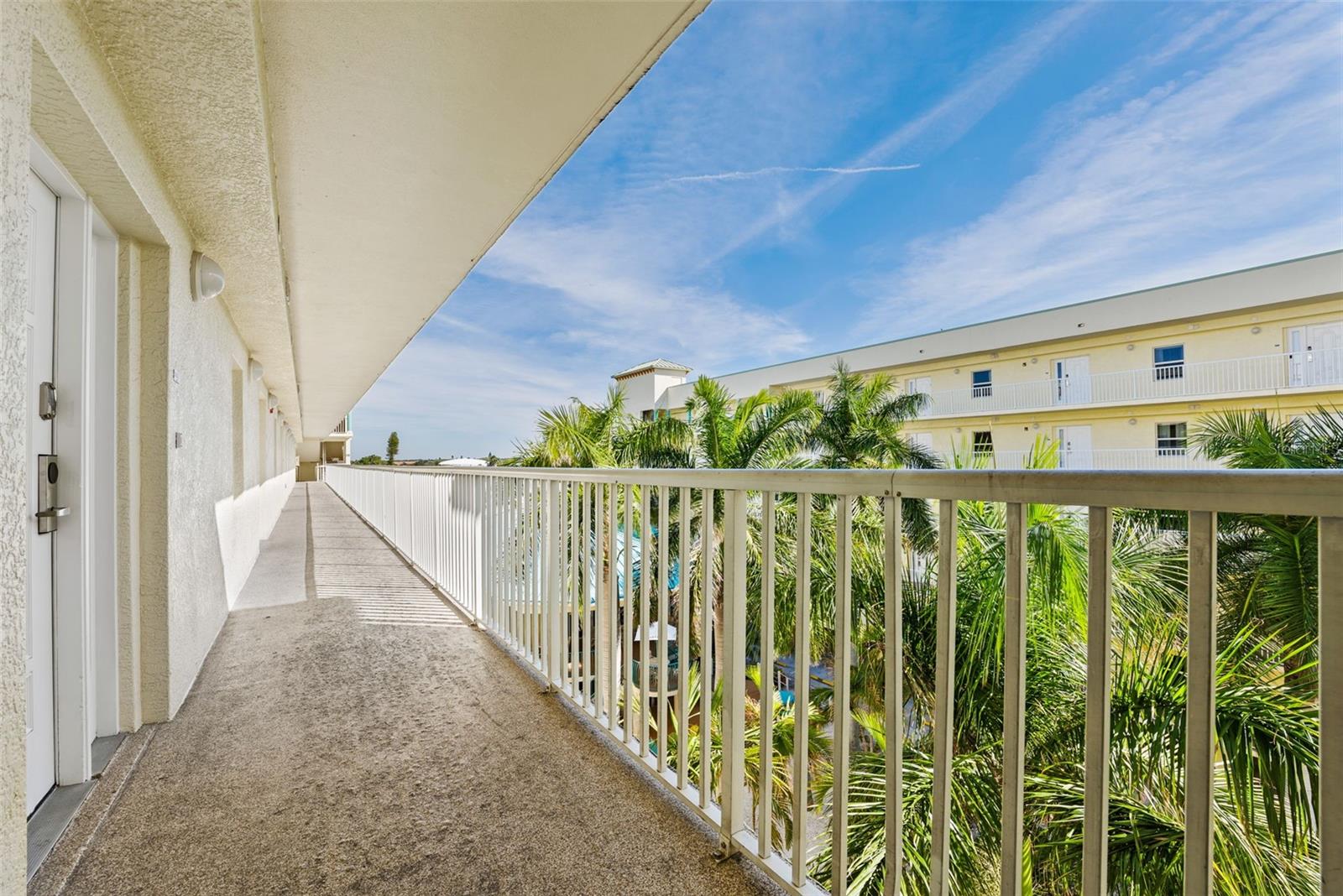 Image 56 of 77 For 12000 Gulf Boulevard 506n