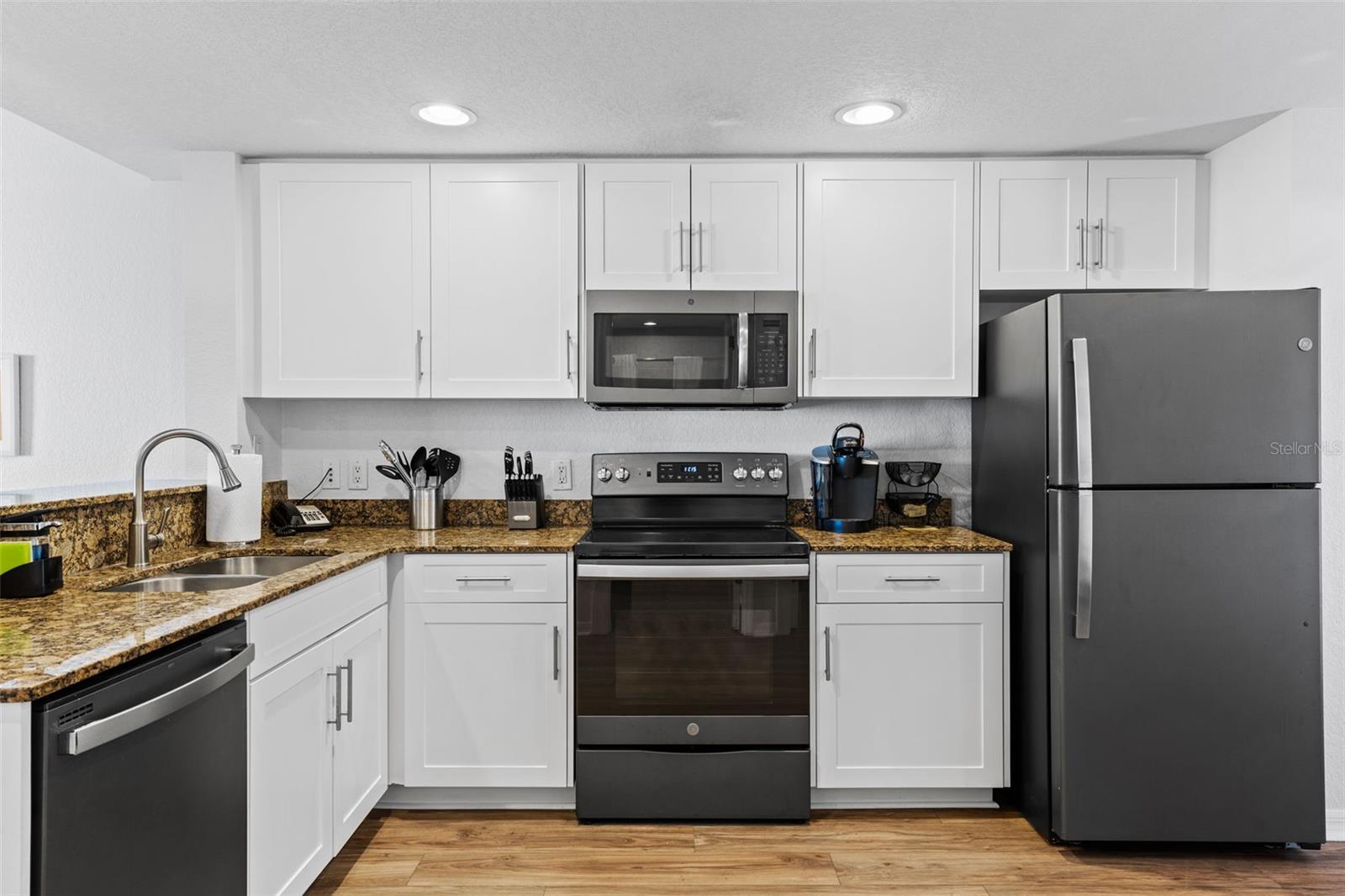 Image 7 of 77 For 12000 Gulf Boulevard 506n