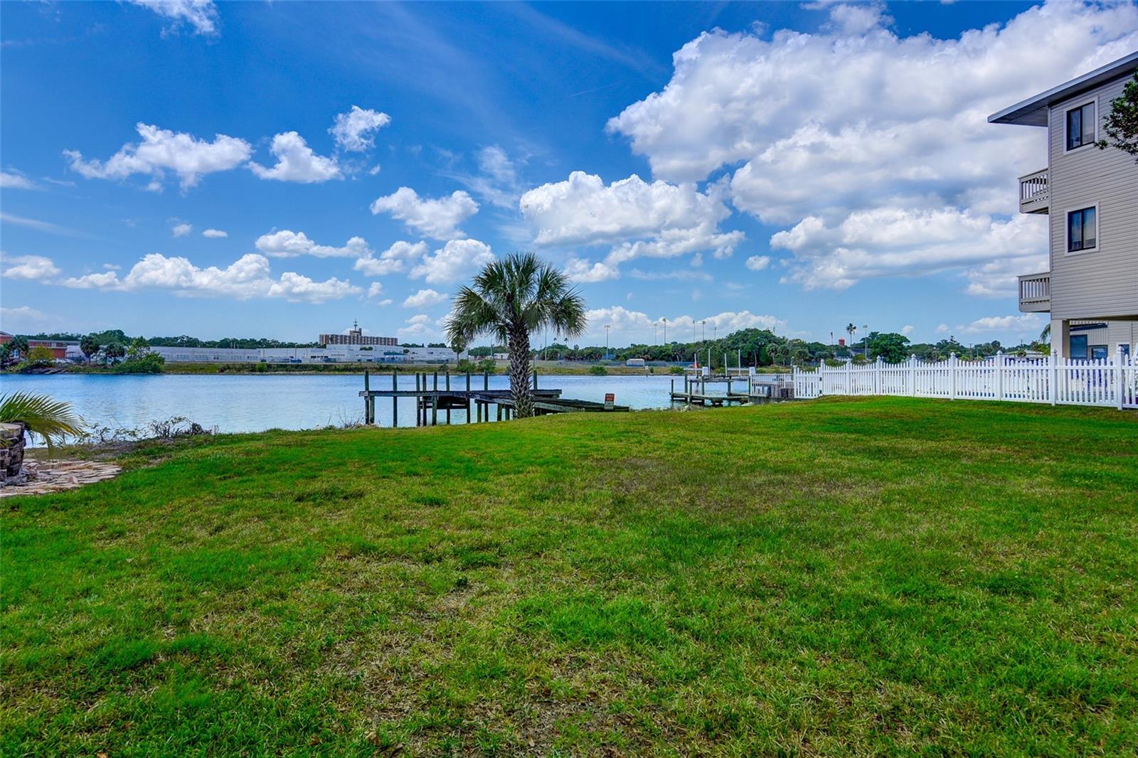 Image 10 of 89 For 2205 Riverside Drive