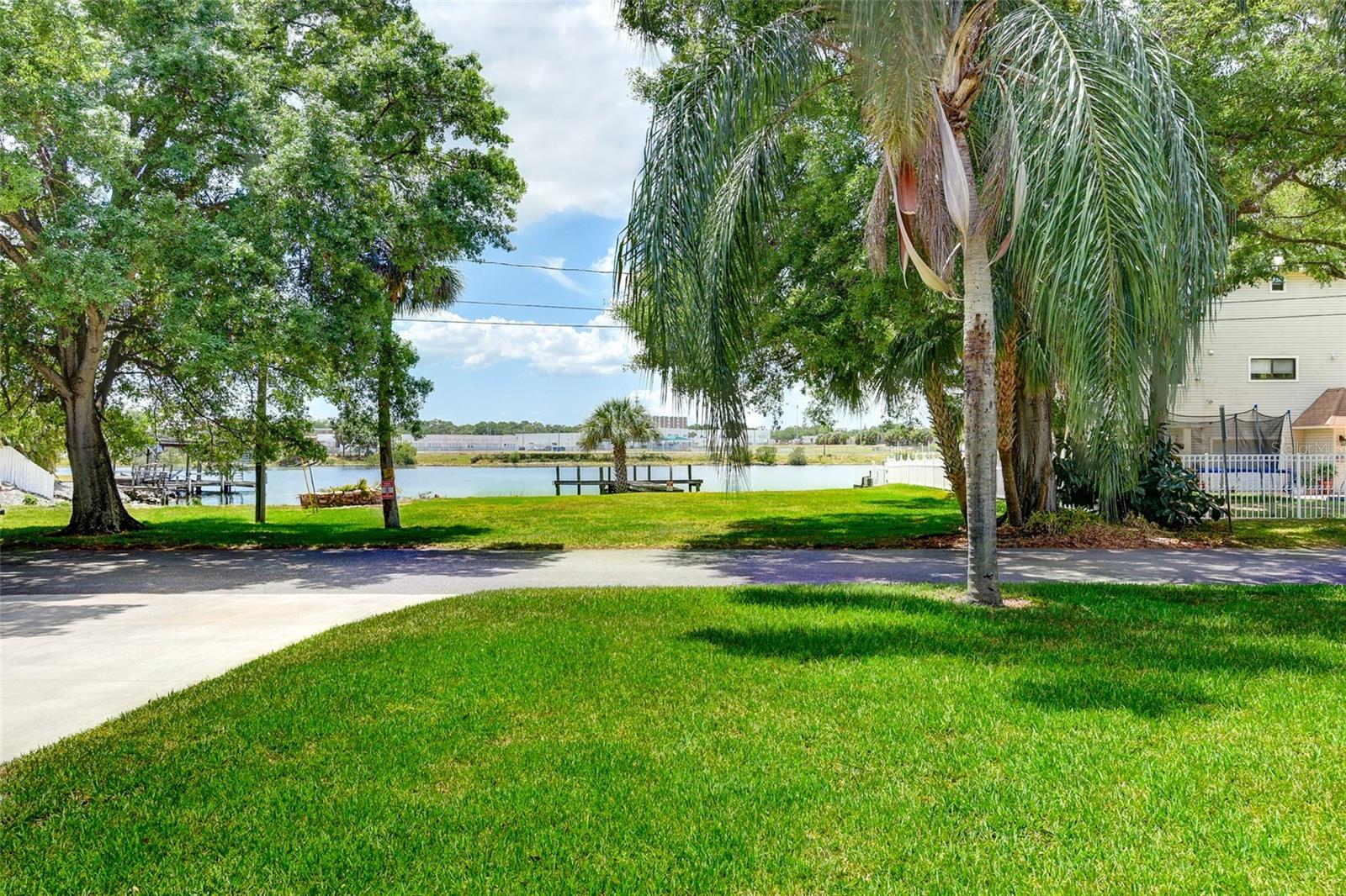 Image 12 of 89 For 2205 Riverside Drive