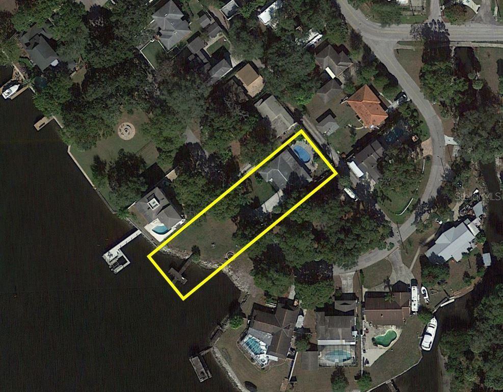Image 18 of 89 For 2205 Riverside Drive
