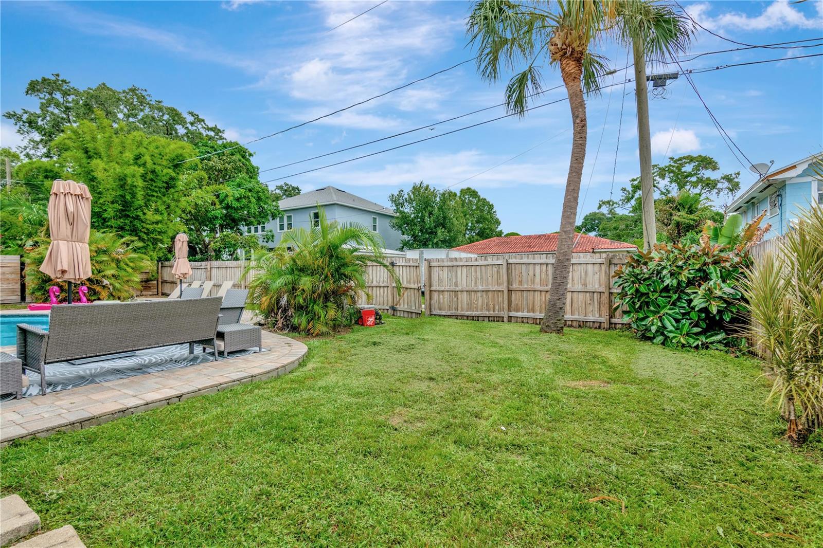 Image 68 of 89 For 2205 Riverside Drive