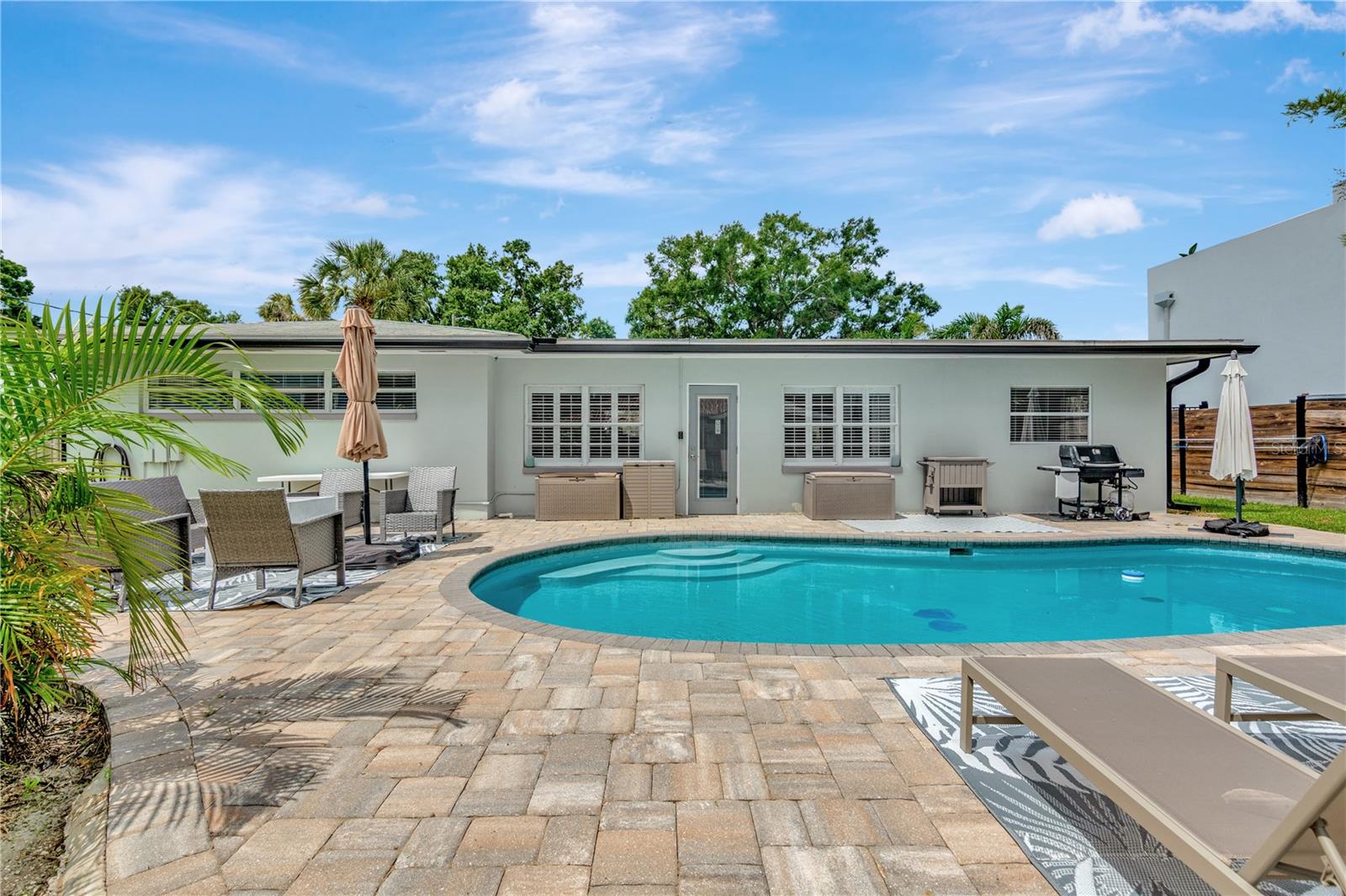 Image 70 of 89 For 2205 Riverside Drive