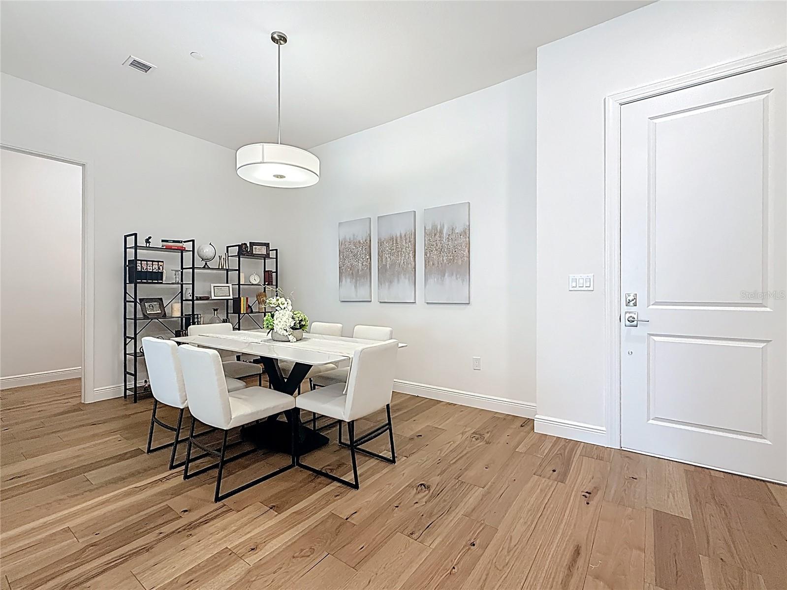 Image 10 of 75 For 600 3rd Avenue S 508