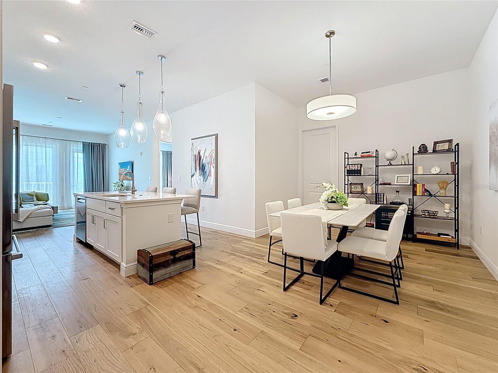 Image 13 of 75 For 600 3rd Avenue S 508