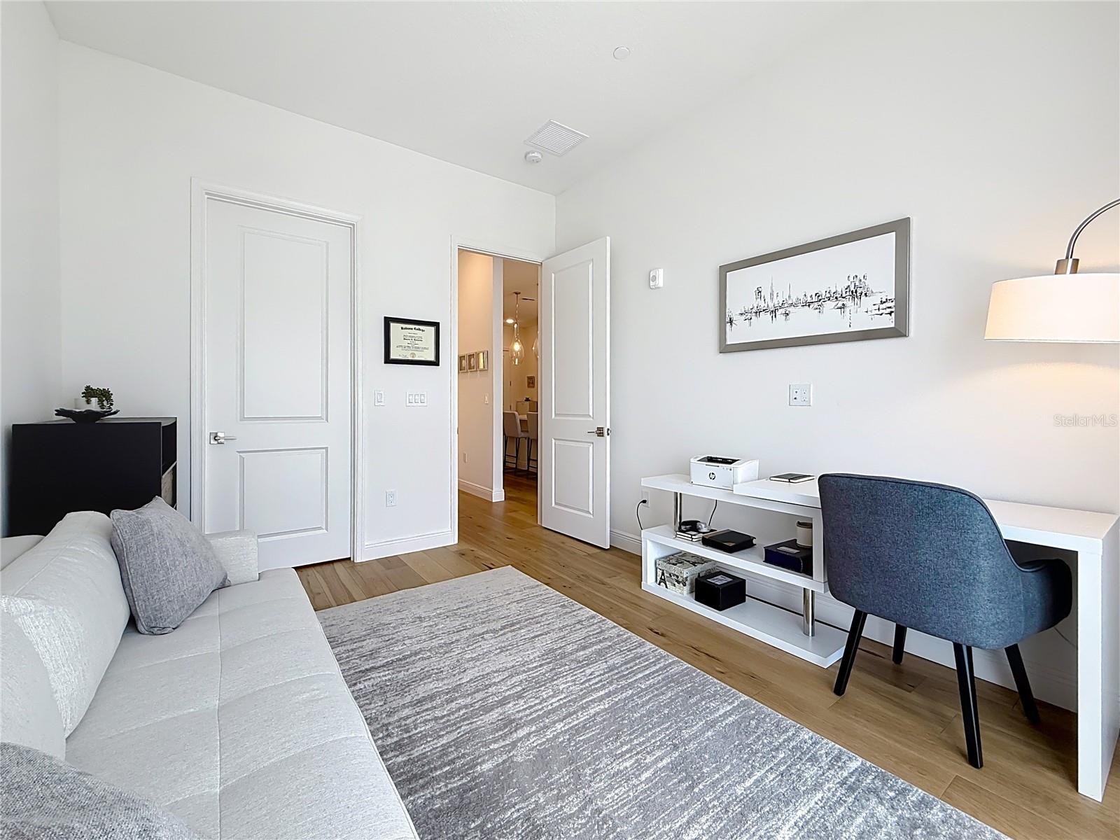 Image 36 of 75 For 600 3rd Avenue S 508