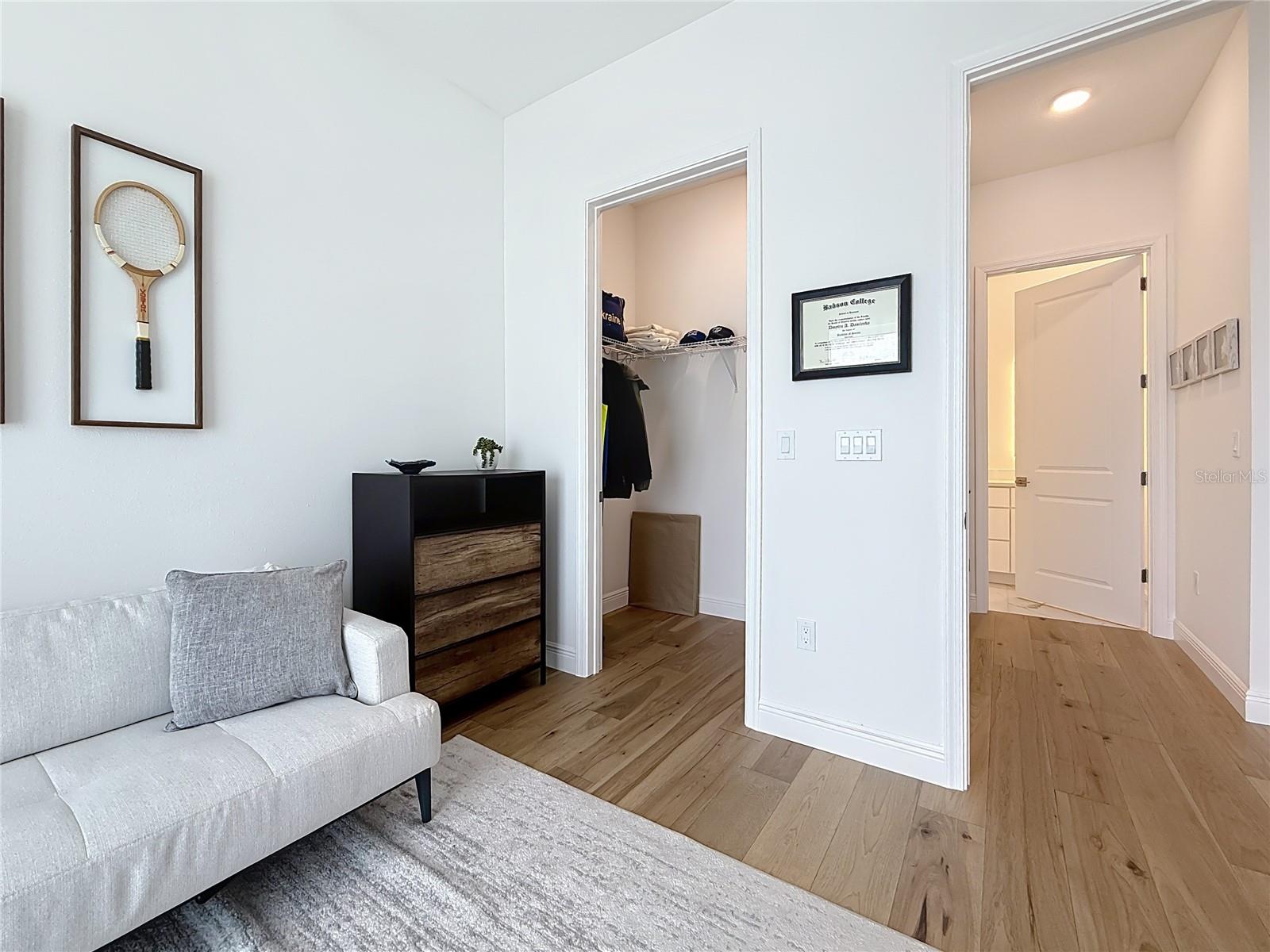 Image 37 of 75 For 600 3rd Avenue S 508