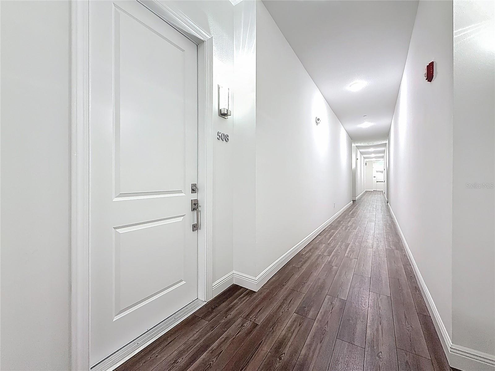 Image 7 of 75 For 600 3rd Avenue S 508