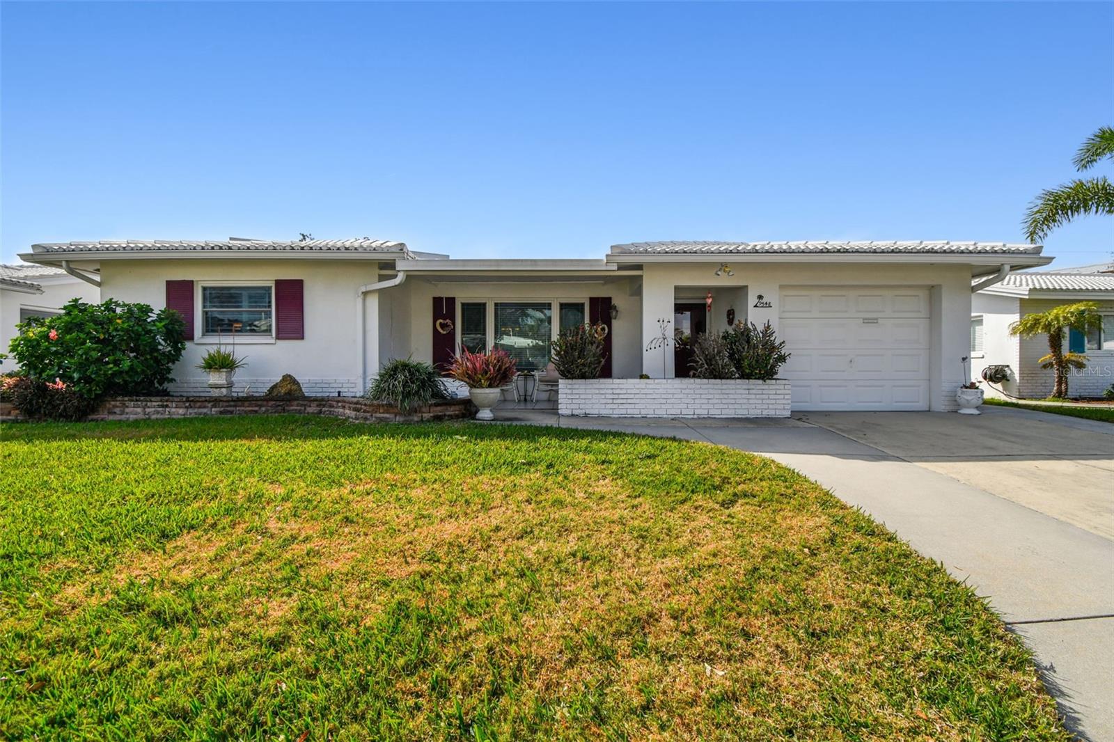 Details for 9548 141st Street, SEMINOLE, FL 33776