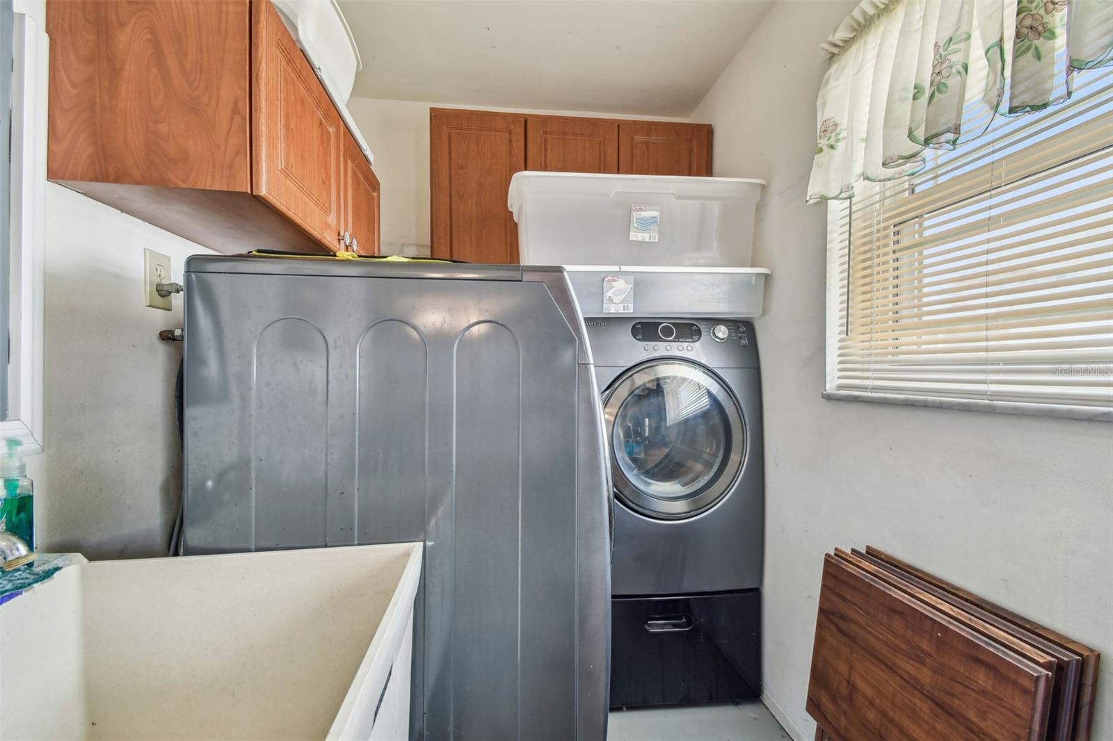 Image 20 of 30 For 9548 141st Street