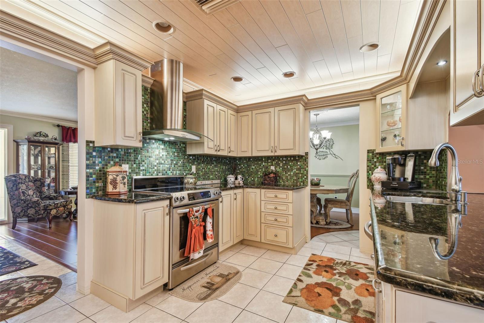 Image 5 of 30 For 9548 141st Street